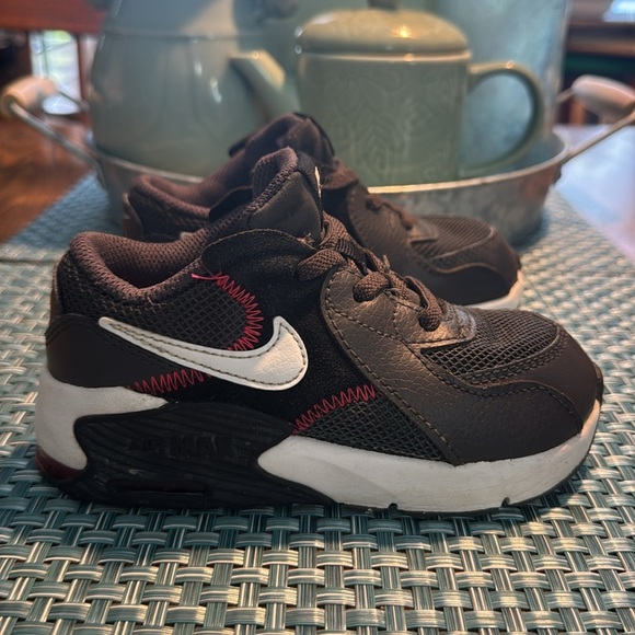 Nike Air Max Excee Sneakers - Kids 9C - Picture 2 of 7
